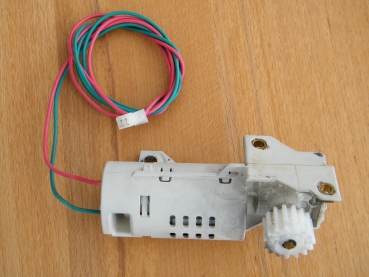 Gebrauchter Motor (grau) mit Kabel (rot/grün) für die Brüheinheit von Jura, Krups, AEG